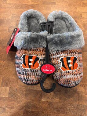 Cincinnati Bengals Women's Peak Slide Knit Slippers - Size Medium 7/8